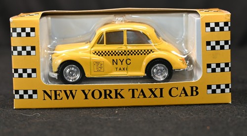 City merchandise morris minor - merchandise,