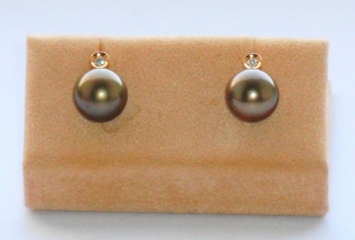 Stunning pair large 1cm - pair,