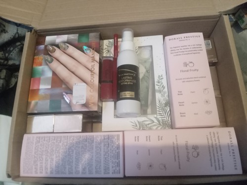 Joblot various perfumes and - of,