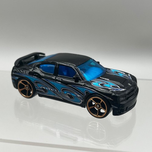 Hot wheels dodge - charger, srt8