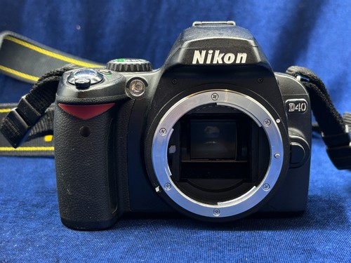 Nikon d40 camera body - camera,