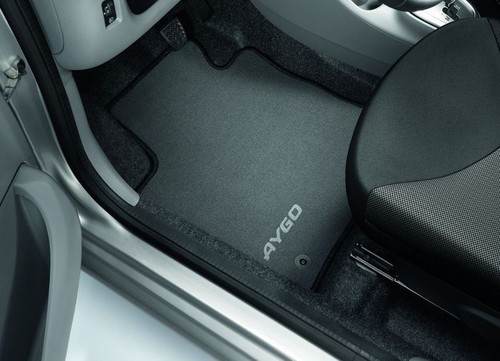 Genuine toyota aygo - toyota,
