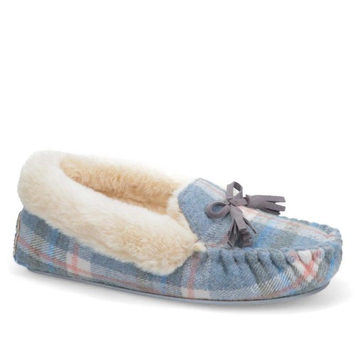 Pavers warm bow - pavers, bow-detailed