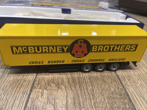 Corgi tri axle - corgi, tri-axle