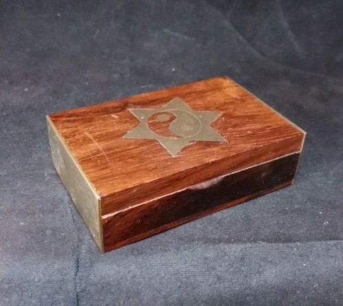 Snuff pill box - snuff/pill, brass