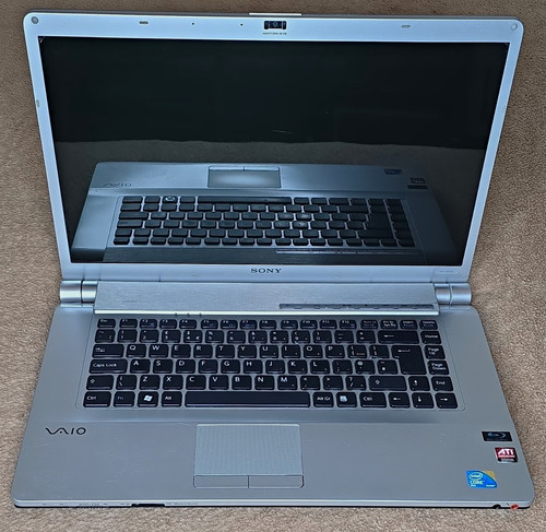 Sony vaio vgn fw41e - vaio, pcg-3h1m