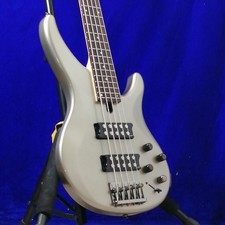 YAMAHA TRBX305 5-string Bass