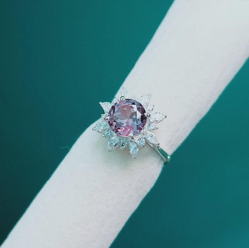 Alexandrite halo ring lab - alexandrite,