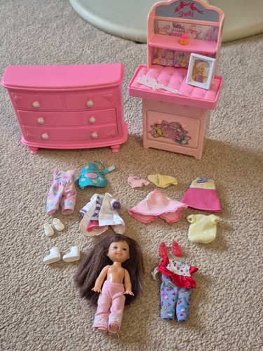 Barbie shelly doll outfits - doll,,