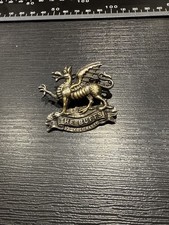 THE 1ST VOLUNTEER BATTALION THE BUFFS  REGIMENT  SILVER PLATED Cap BADGE RX