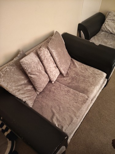 Grey velvet seater - grey,
