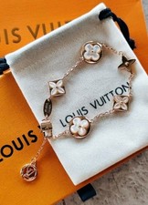 LOUIS VUITTON Monogram Flower