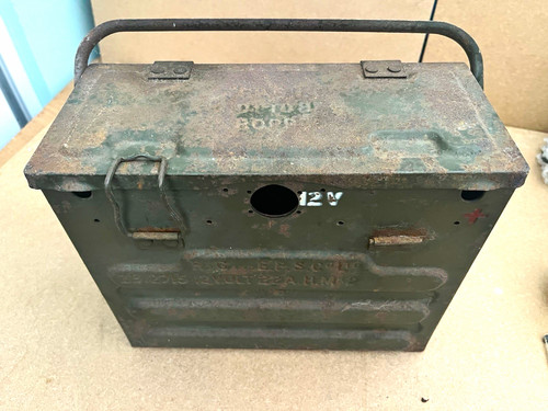 British army radio - battery, box
