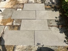 18 x Used Slate Floor Tiles (59 cm x 29 .5 cm)