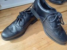 CLARKS Girls Brogue Black Leather School Shoes size 13.5 H WIPED POLISHED VGC
