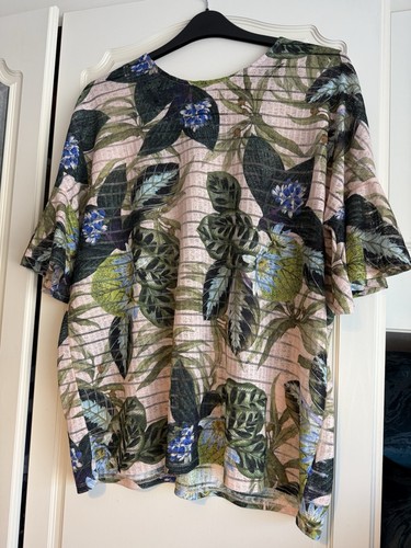 Next botanical print top size - botanical,