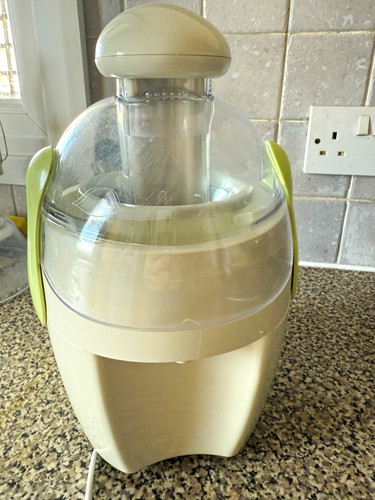 Electric centrifugal juicer - electric,