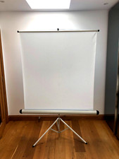 Floor Standing Tripod Projector Screen 4K HD Cinema Presentations 75 in