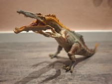 32. Baryonyx. Good condition