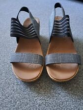 Skechers Luxe Foam Sandals