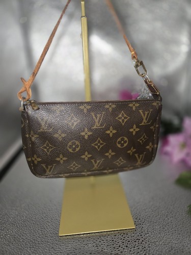 Louis vuitton pochette - louis,