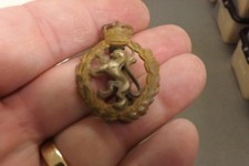 MILITARY BADGE WRAC WOMEN'S ROYAL ARMY CORPS 3.75CM BY 2.75CM (2927)