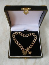 9CT GOLD PADLOCK / CHARM
