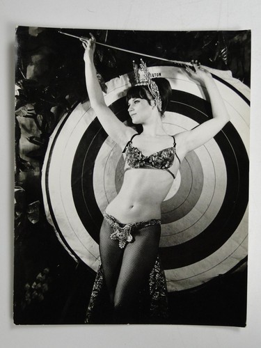 Cabaret dancer target - cabaret,