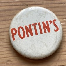 Vintage Pontin’s Pin Badge 3cm diameter 