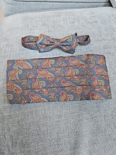 Silk paisley patterned - patterned, tie