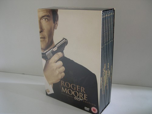 Roger moore ultimate 007 - moore,