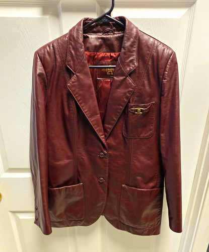 Vintage etienne aigner women - etienne,