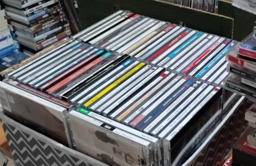 Various cds each 2 - cds, £2.75