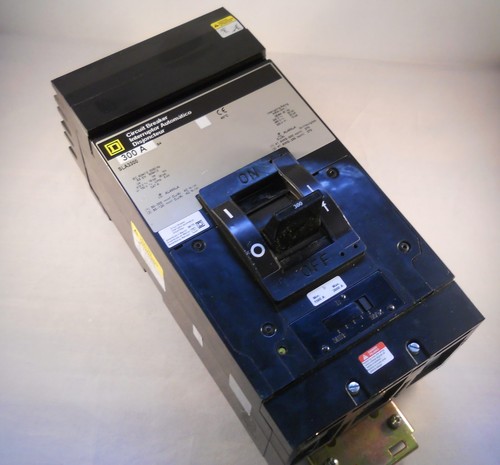 Square 300 amp - square,