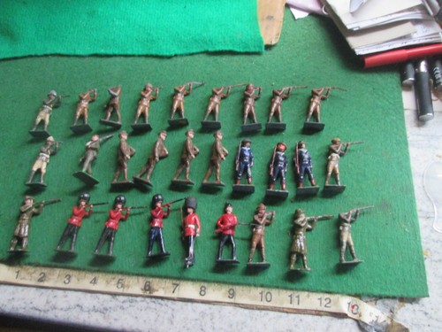 Vintage lead military figures - lead,