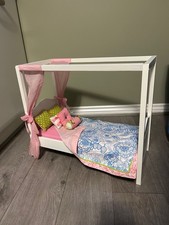 Our Generation Sweet Canopy Bed. Excellent Condition.