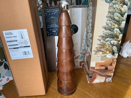George home wooden tree - home, bnib