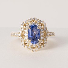 18K Gold 2.01 Carat Sapphire