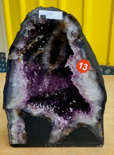 Stunning amethyst geode - amethyst, cave
