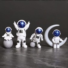1pc Resin Astronaut Figure