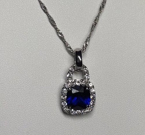 Blue necklace pendant platinum - blue,