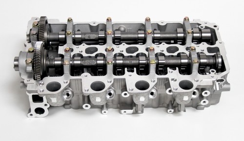 Complete cylinder head for - cylinder,
