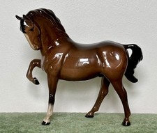 Beswick Horse (Head Tucked