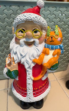 FATHER CHRISTMAS WITH CAT GARDEN GNOME. NEW, BOXED. 25 X 10 X 10 CM
