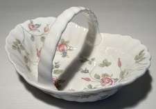 WEDGWOOD ROSEHIP Trinket Bonbon Dish With Handle 1992 Floral Collectible VGC