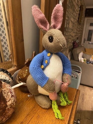 Hand knitted made beatrix - hand,