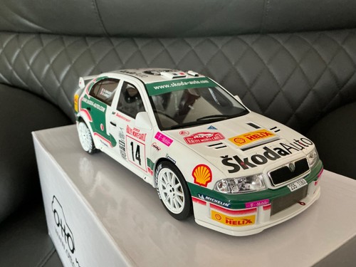 Otto skoda octavia wrc - 1/18,