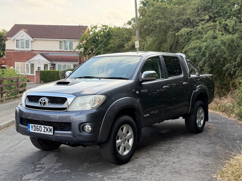 2010 toyota hilux invincible - 2010,