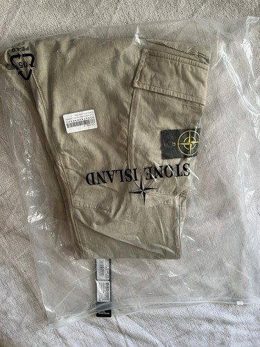 Bnwt cream stone island cargo - island,