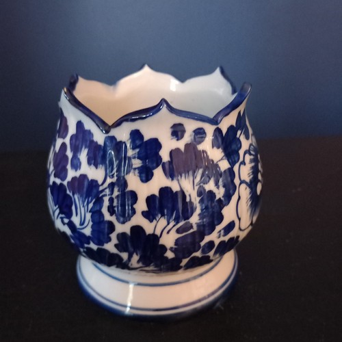 Unusual chinese blue and - unusual,